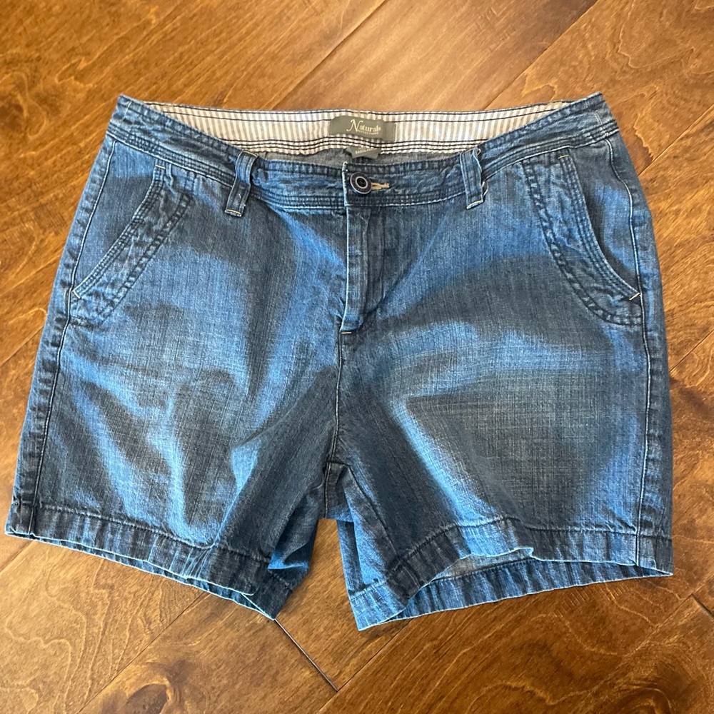 Jean Shorts~ Natural Reflections~ Sz 10